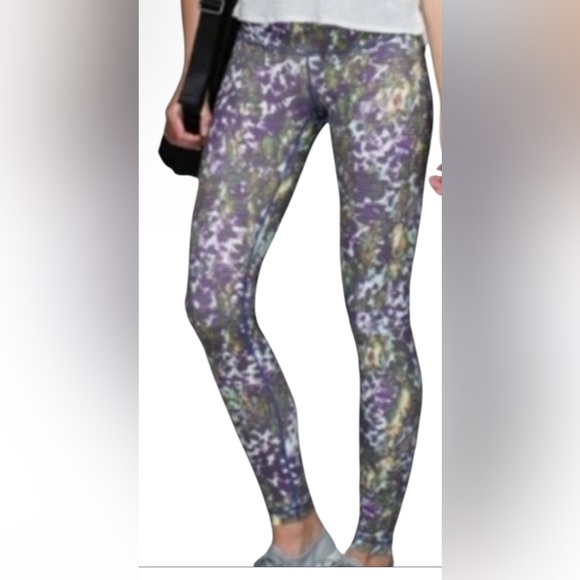 Lululemon Sz 4 ‘Iris Bloom’ Athletic Leggings - Picture 1 of 7